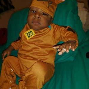 Meet your Posher, Derrick